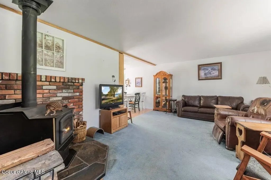 1495 Colburn Culver Road Sandpoint ID 83864