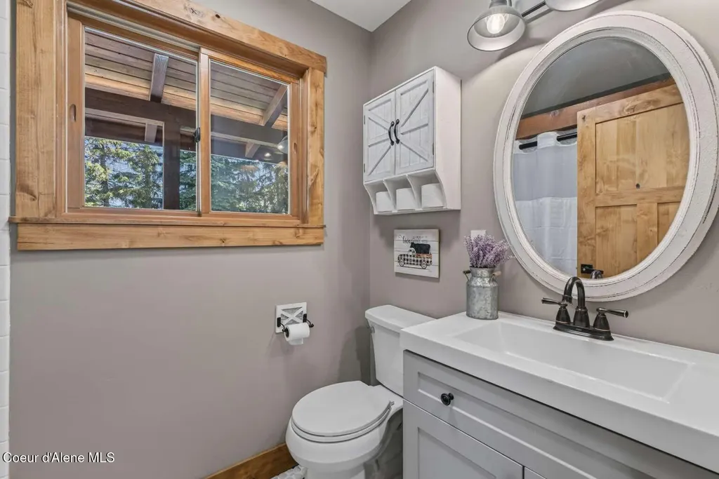 1162 Hickey Road Sandpoint ID 83864