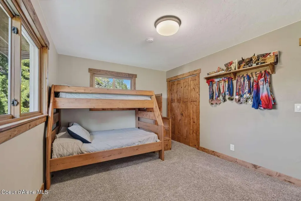 1162 Hickey Road Sandpoint ID 83864