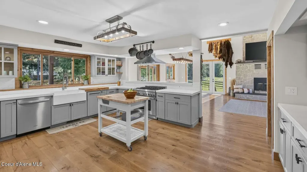 1162 Hickey Road Sandpoint ID 83864