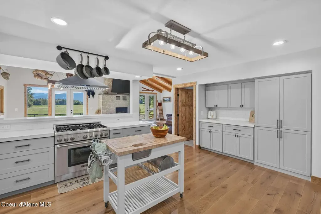 1162 Hickey Road Sandpoint ID 83864