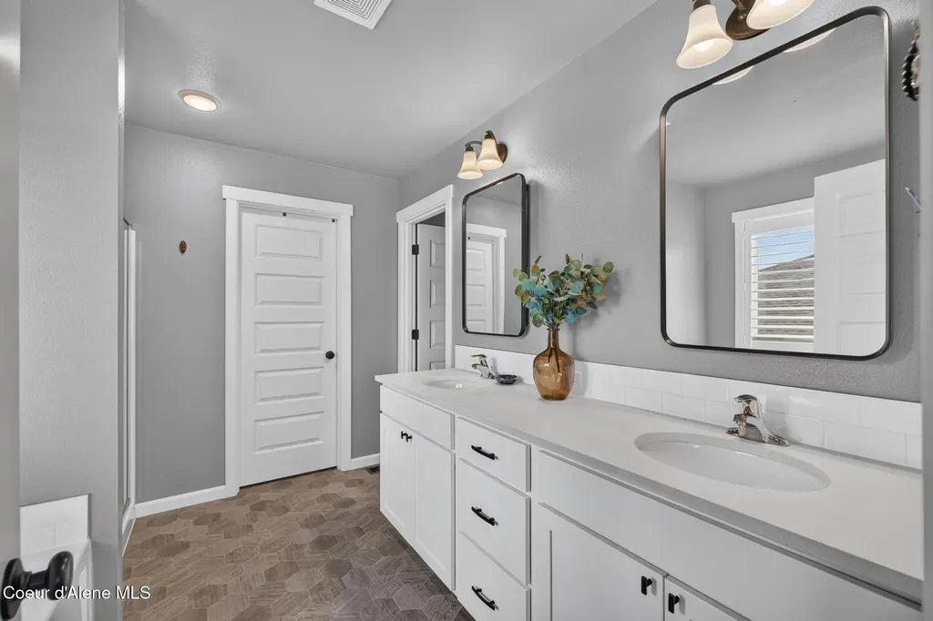 7102 S Hever Street Cheney WA 99004