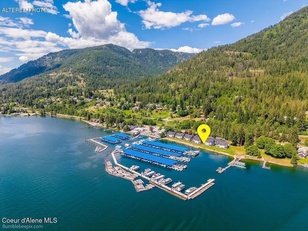 46700 E Highway 200 Hope ID 83836
