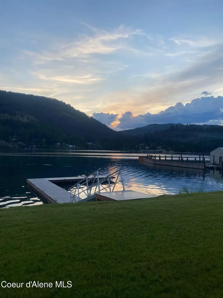 1770, 1808 Garfield Bay Road Sagle ID 83860