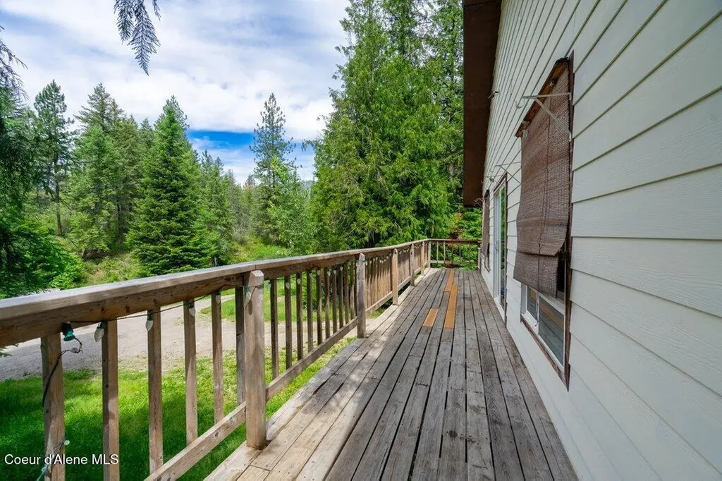 10614 Dufort Road Priest River ID 83856