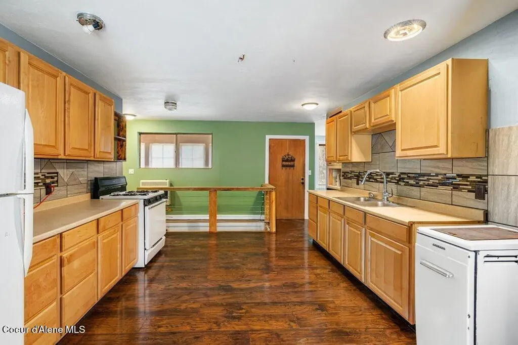 10614 Dufort Road Priest River ID 83856