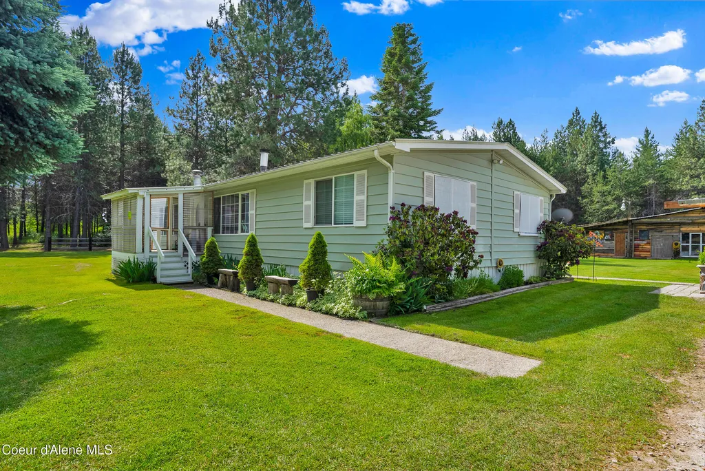 443 Herrmann Lake Road Sagle ID 83860