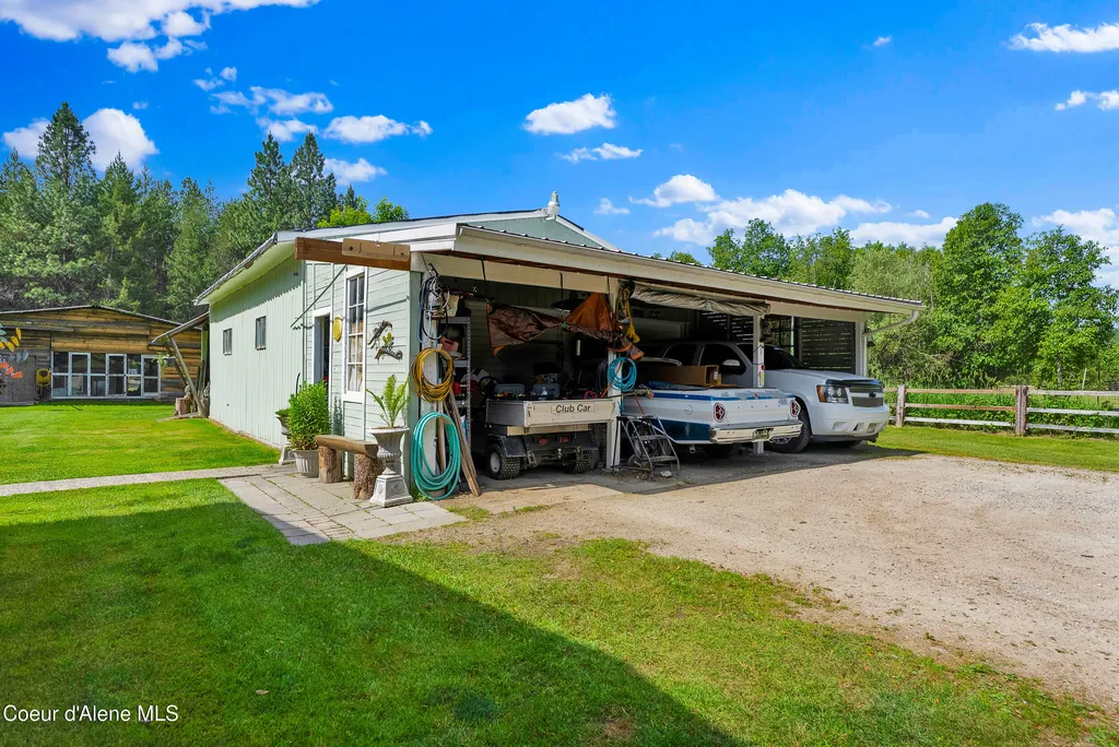 443 Herrmann Lake Road Sagle ID 83860