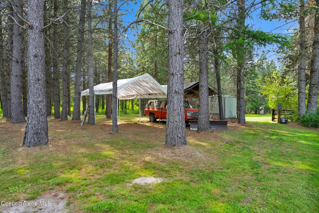 443 Herrmann Lake Road Sagle ID 83860