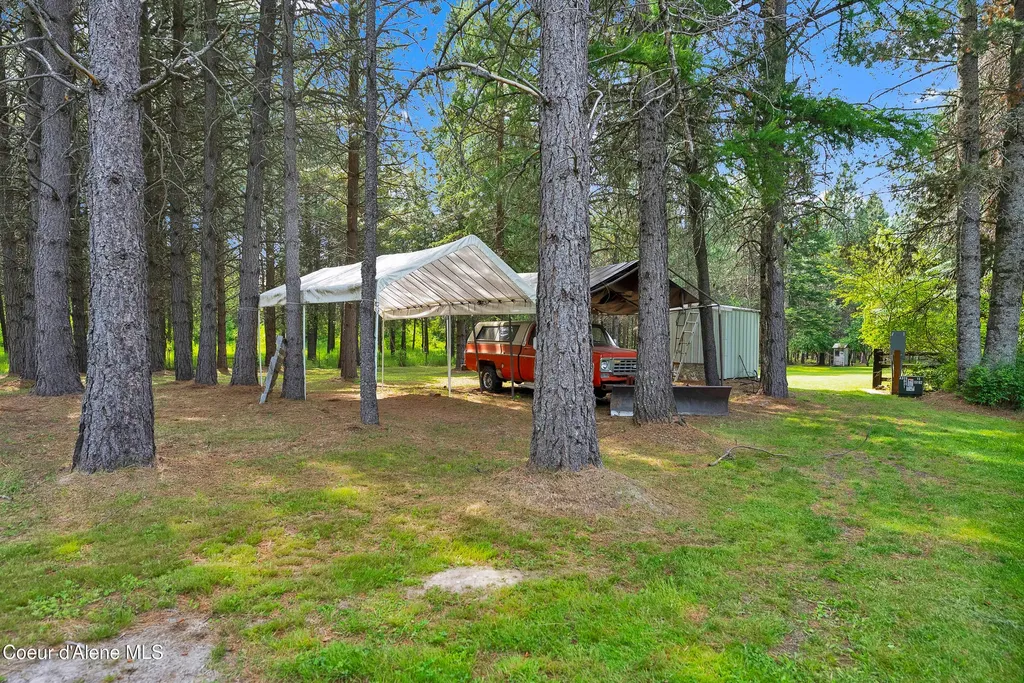 443 Herrmann Lake Road Sagle ID 83860