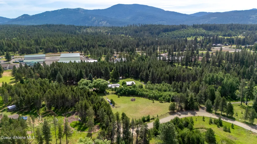 443 Herrmann Lake Road Sagle ID 83860
