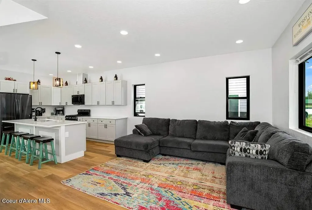 140 Carnelian Avenue Ponderay ID 83852