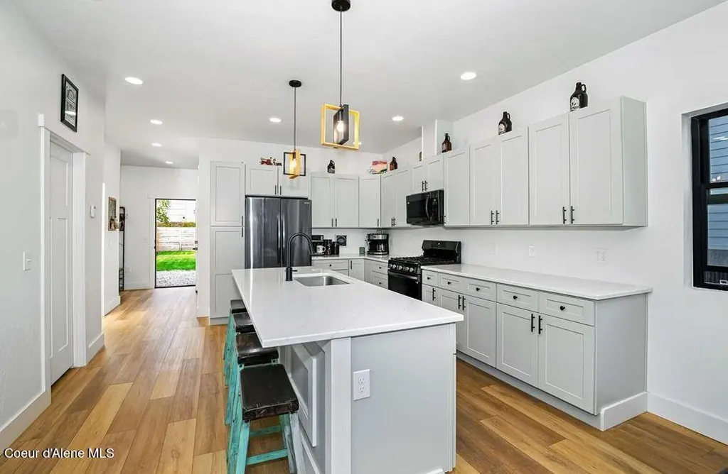 140 Carnelian Avenue Ponderay ID 83852