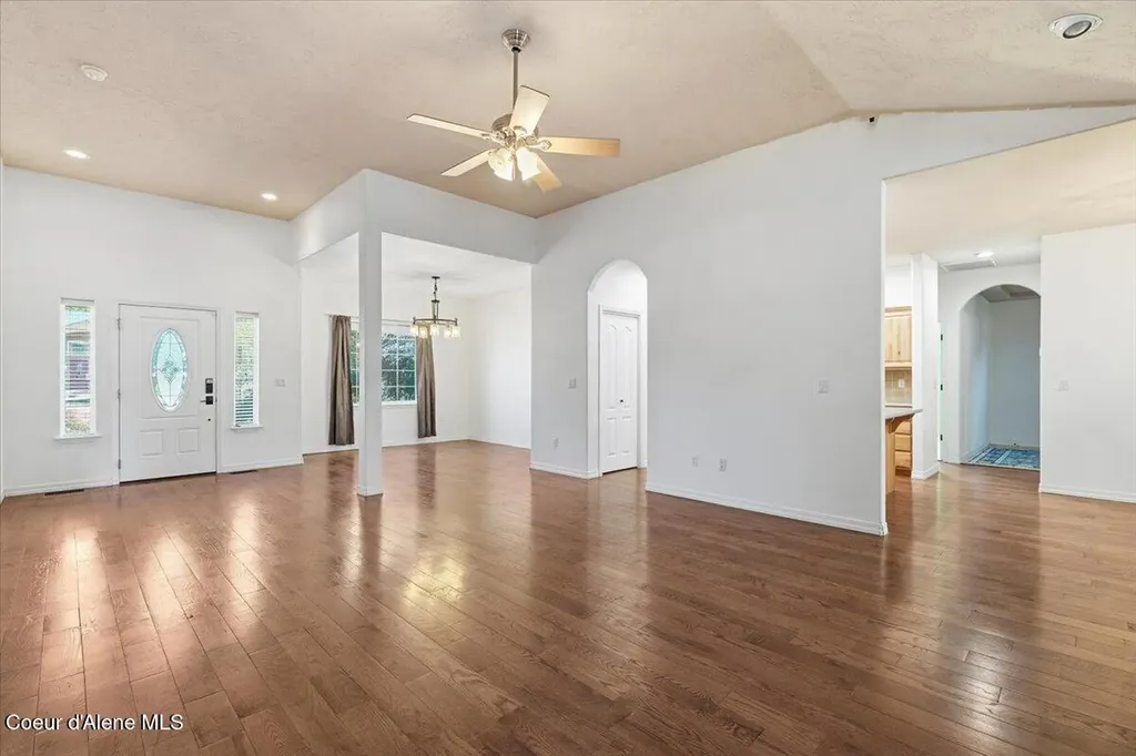 10132 N Zack Court Hayden ID 83835