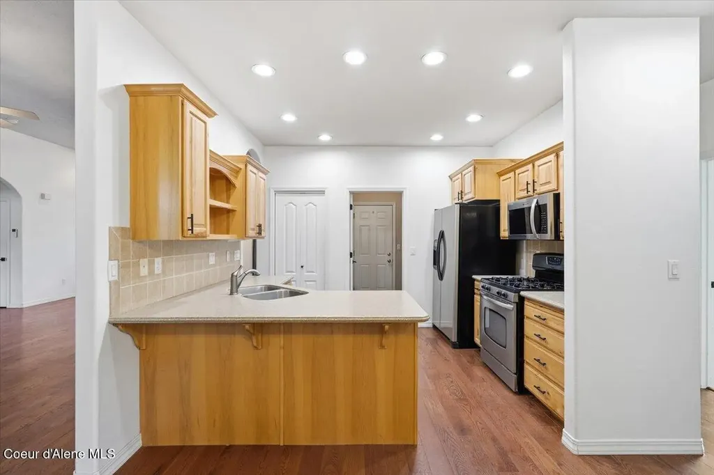 10132 N Zack Court Hayden ID 83835