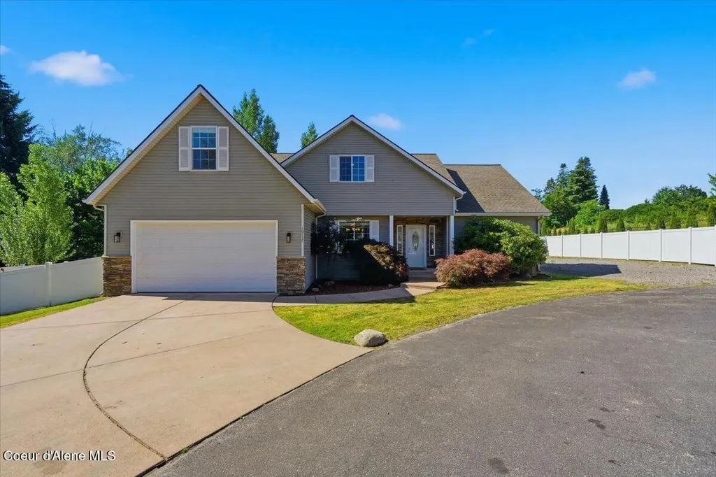 10132 N Zack Court Hayden ID 83835
