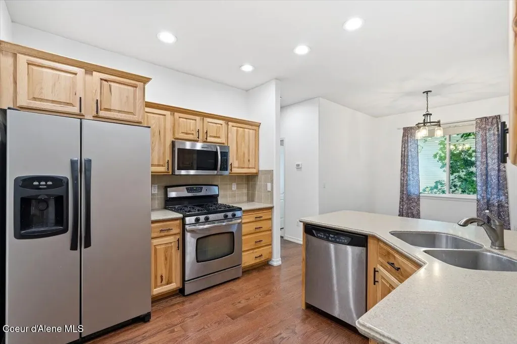 10132 N Zack Court Hayden ID 83835