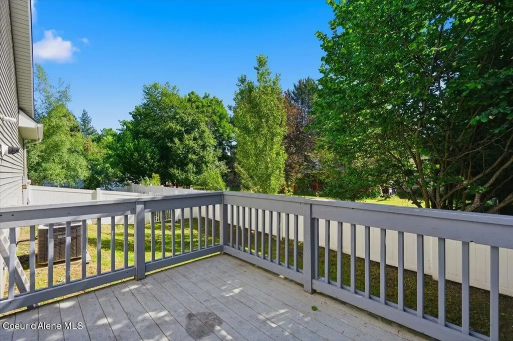 10132 N Zack Court Hayden ID 83835