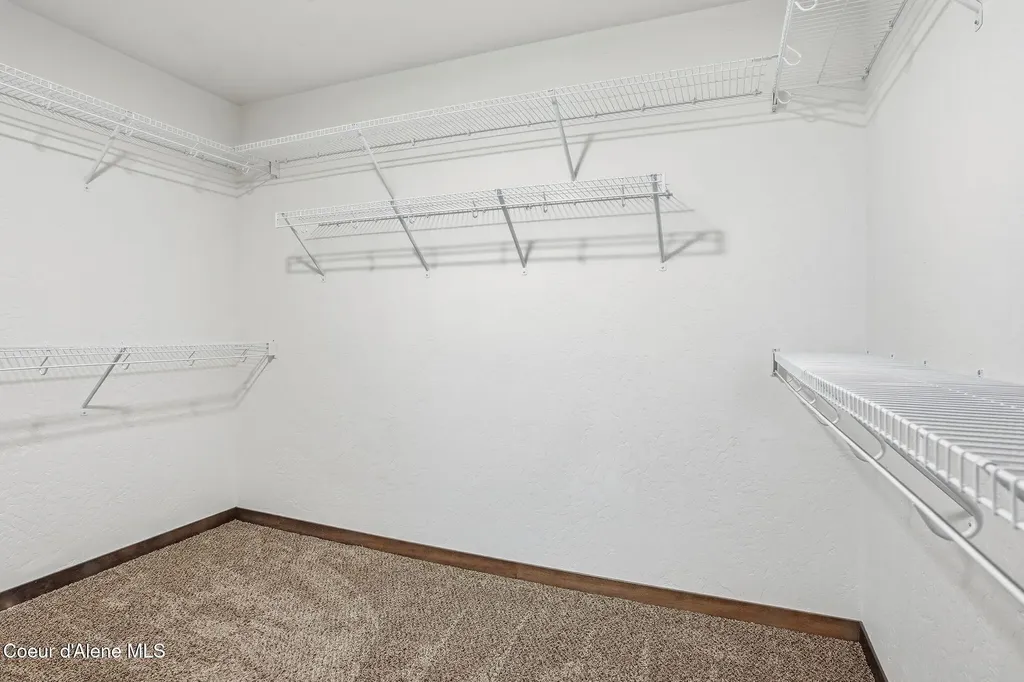 8323 W Splitrail Avenue Rathdrum ID 83858
