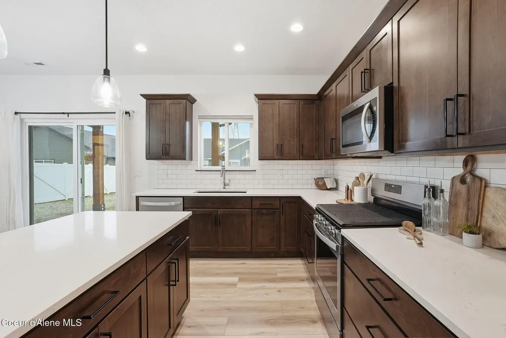 8323 W Splitrail Avenue Rathdrum ID 83858