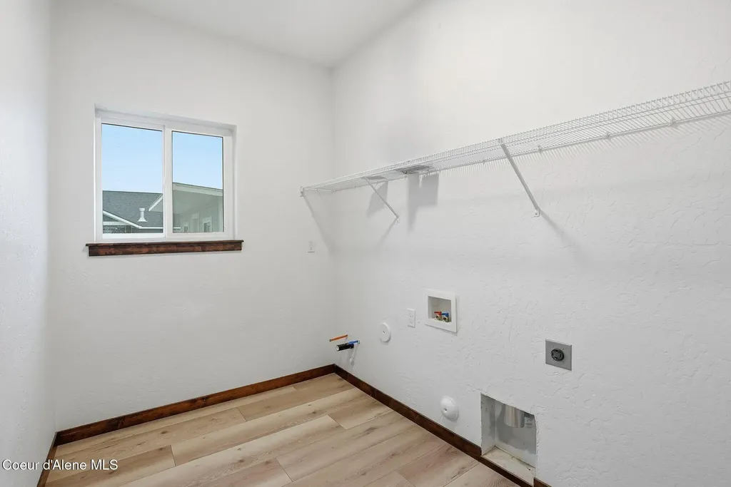 8323 W Splitrail Avenue Rathdrum ID 83858