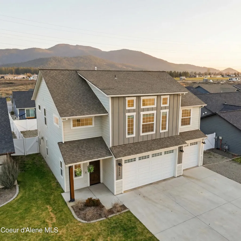 8323 W Splitrail Avenue Rathdrum ID 83858
