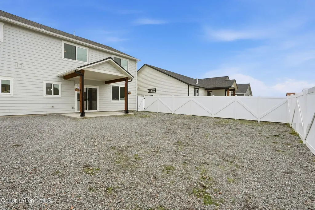 8323 W Splitrail Avenue Rathdrum ID 83858