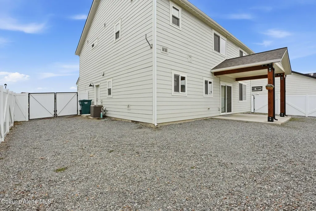 8323 W Splitrail Avenue Rathdrum ID 83858