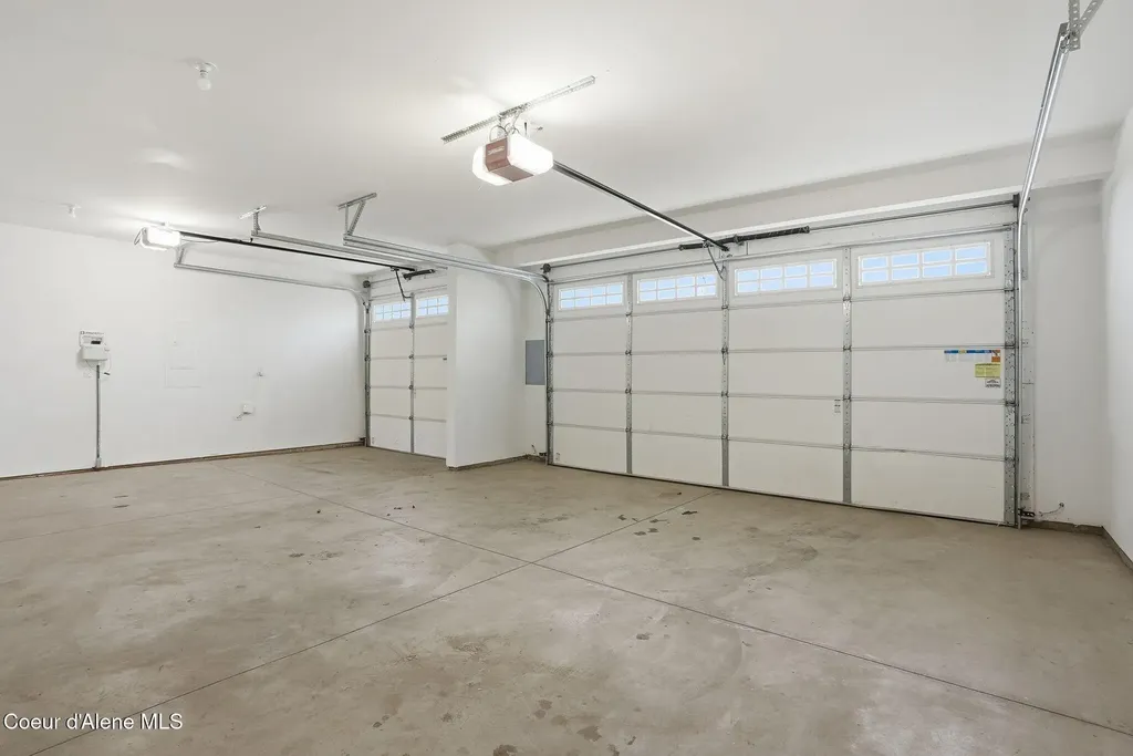 8323 W Splitrail Avenue Rathdrum ID 83858