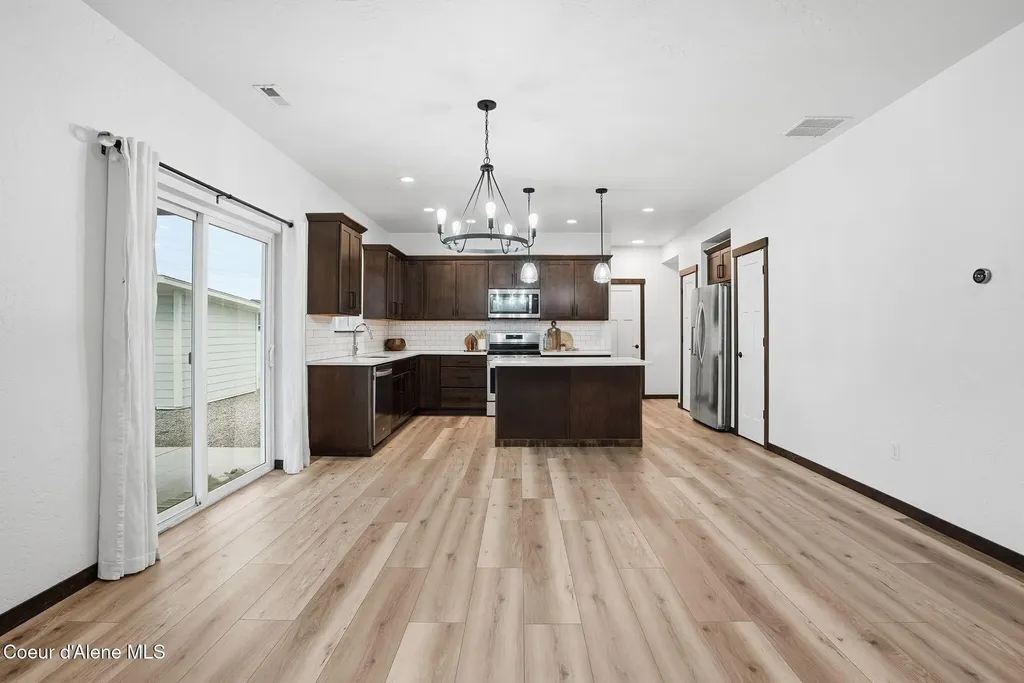8323 W Splitrail Avenue Rathdrum ID 83858