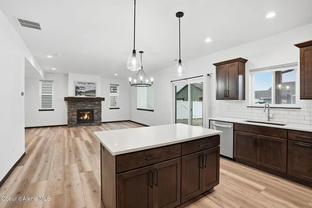 8323 W Splitrail Avenue Rathdrum ID 83858