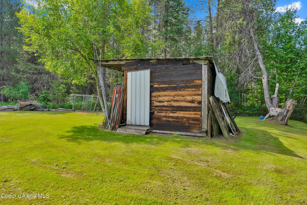 443 Herrmann Lake Road Sagle ID 83860