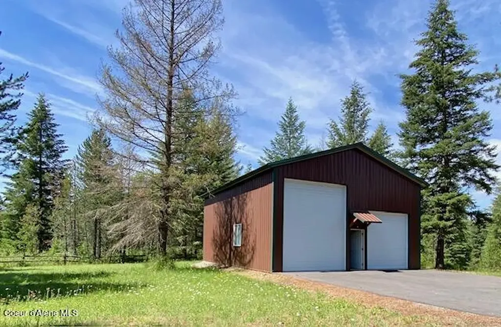 19257 N Ella Road Rathdrum ID 83858