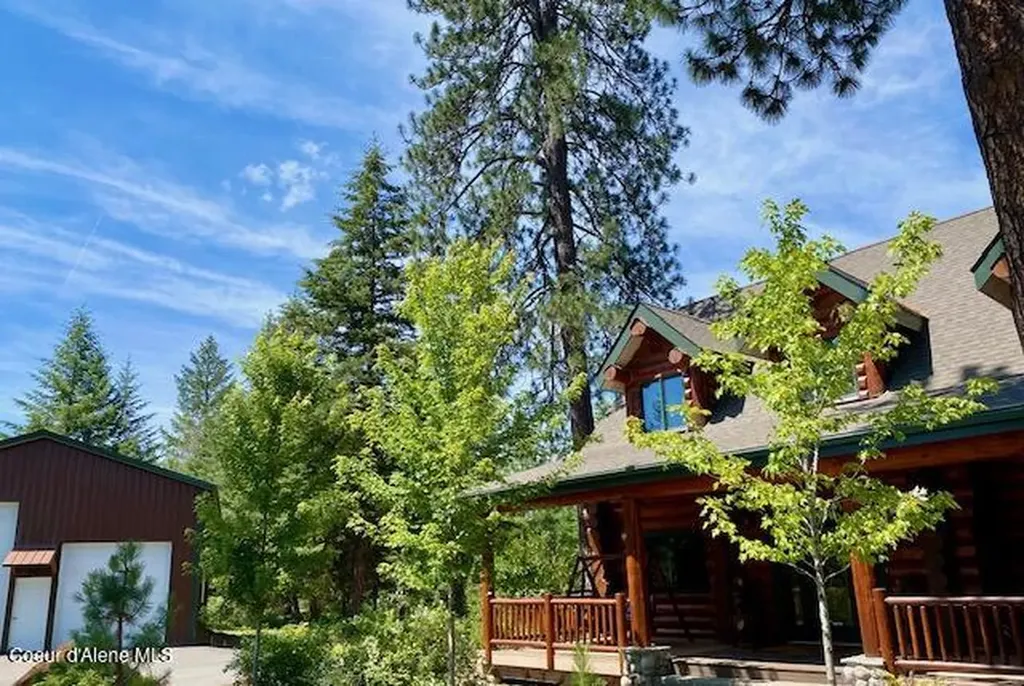 19257 N Ella Road Rathdrum ID 83858