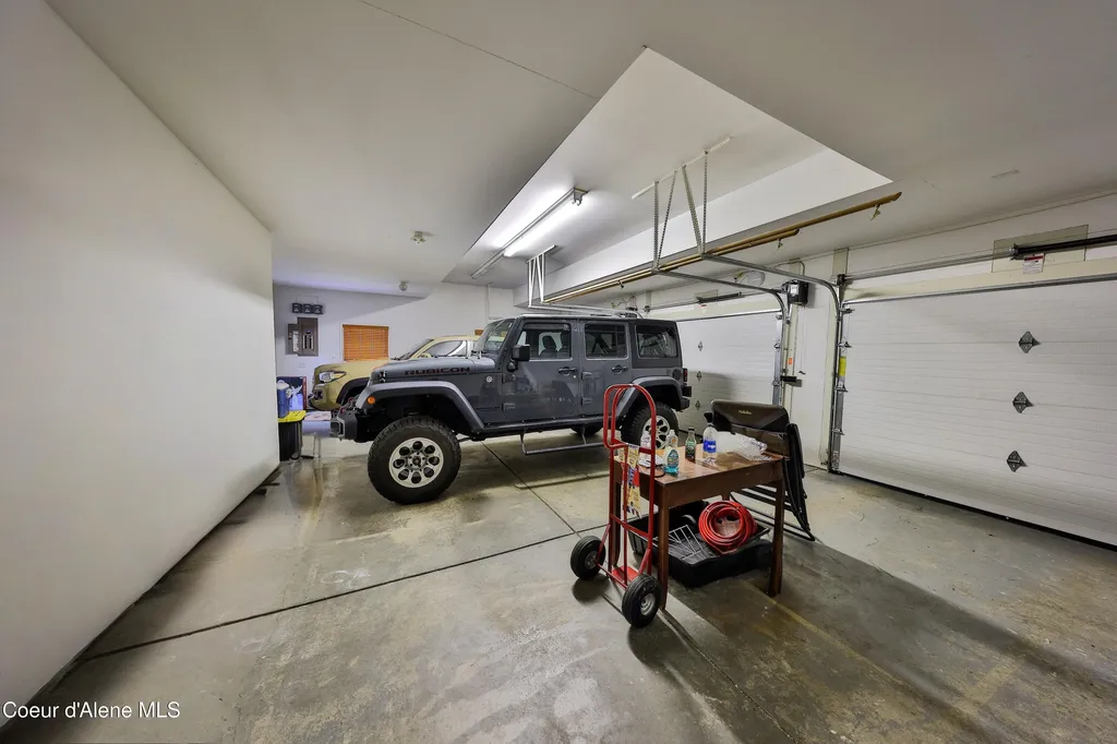 19257 N Ella Road Rathdrum ID 83858