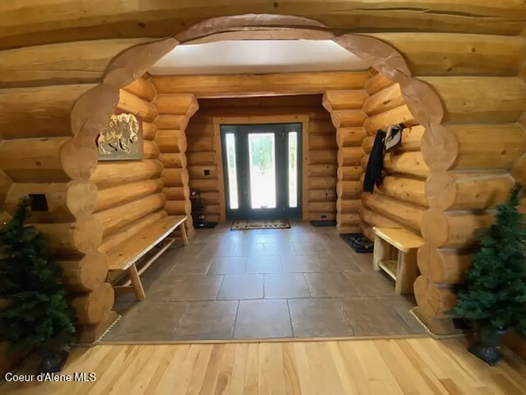 19257 N Ella Road Rathdrum ID 83858