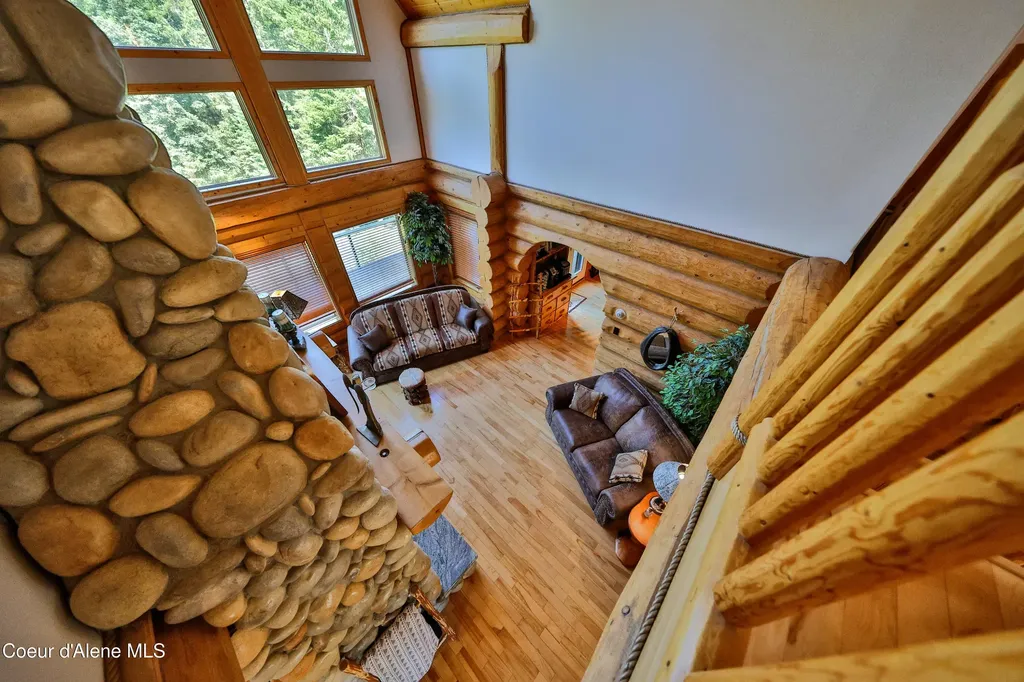 19257 N Ella Road Rathdrum ID 83858