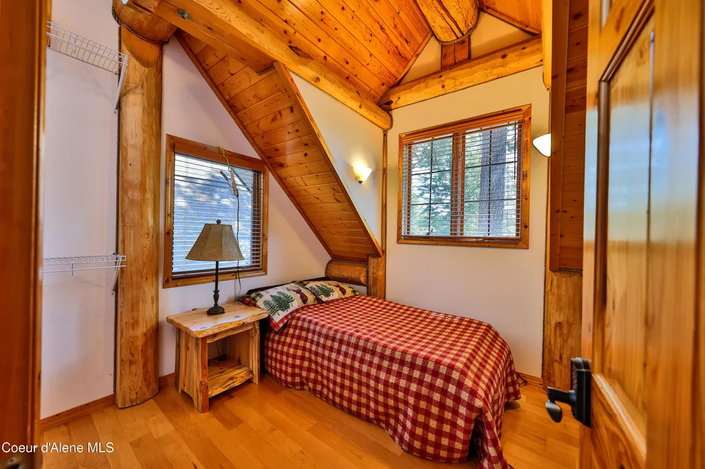 19257 N Ella Road Rathdrum ID 83858