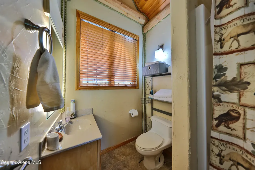 19257 N Ella Road Rathdrum ID 83858