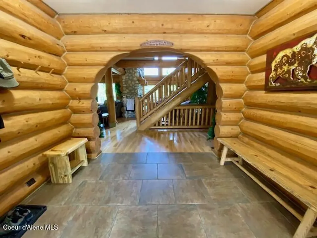 19257 N Ella Road Rathdrum ID 83858