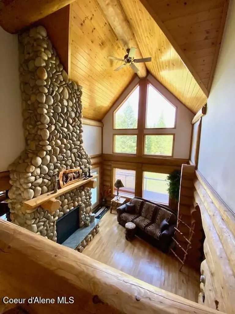 19257 N Ella Road Rathdrum ID 83858