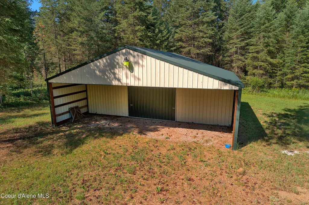 19257 N Ella Road Rathdrum ID 83858