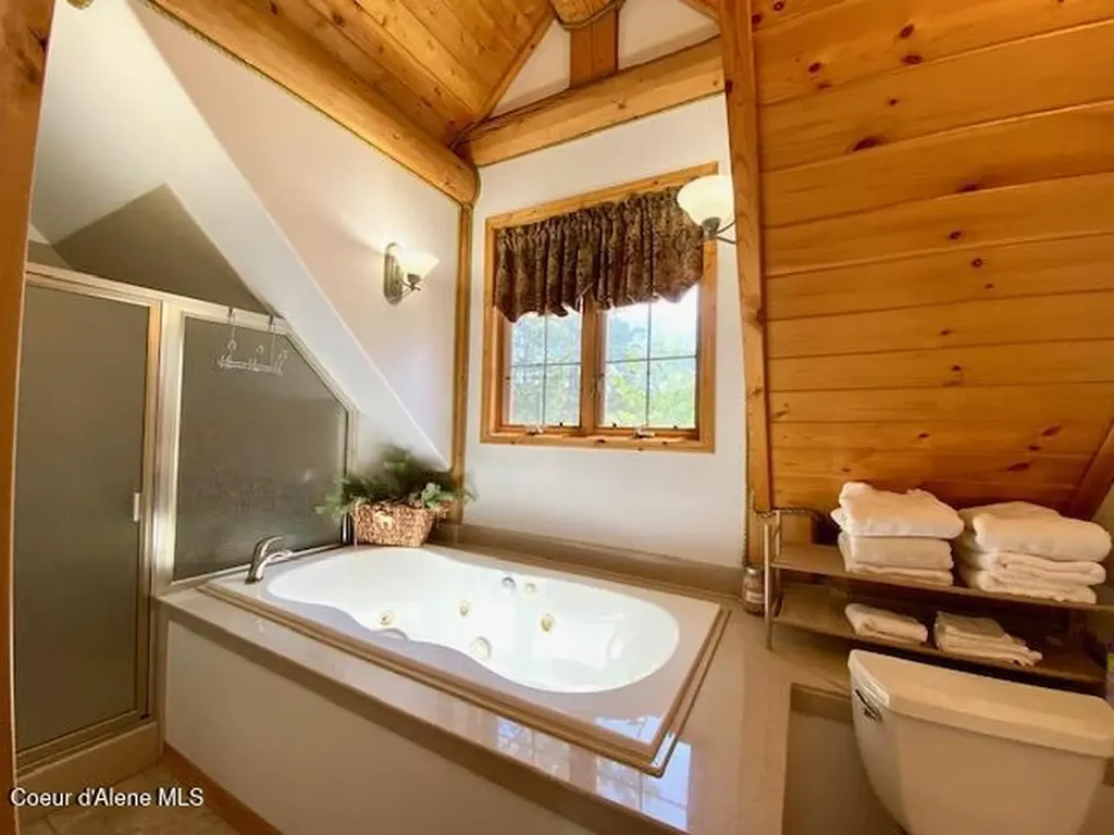 19257 N Ella Road Rathdrum ID 83858