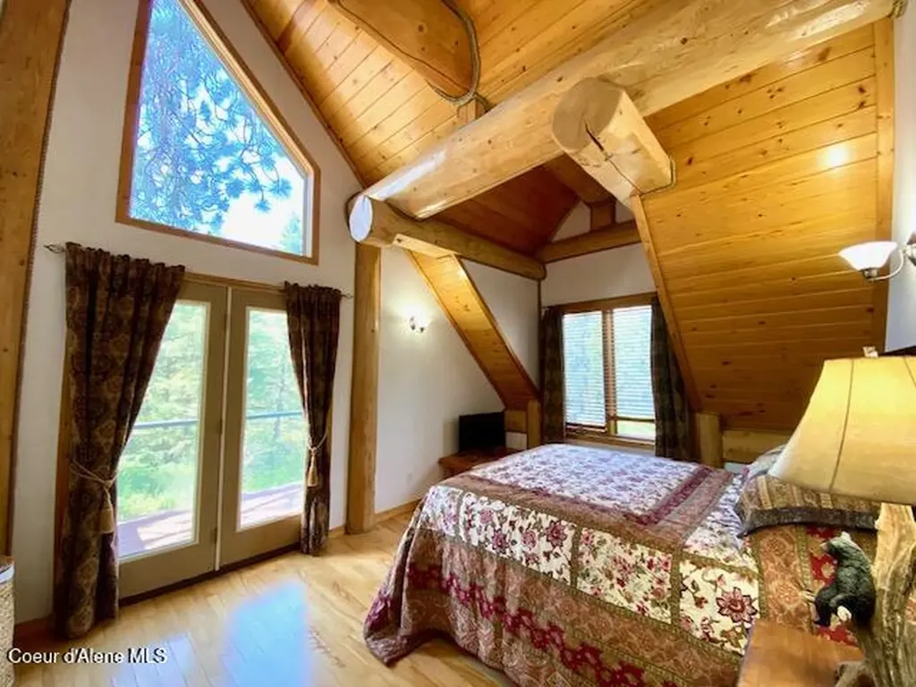 19257 N Ella Road Rathdrum ID 83858