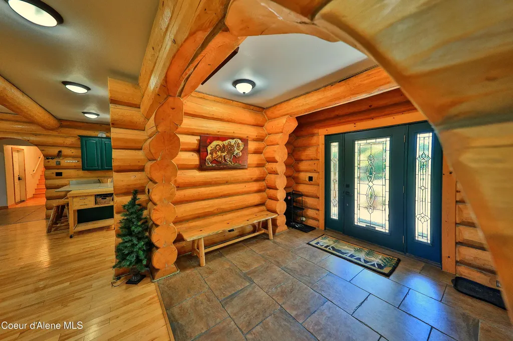 19257 N Ella Road Rathdrum ID 83858