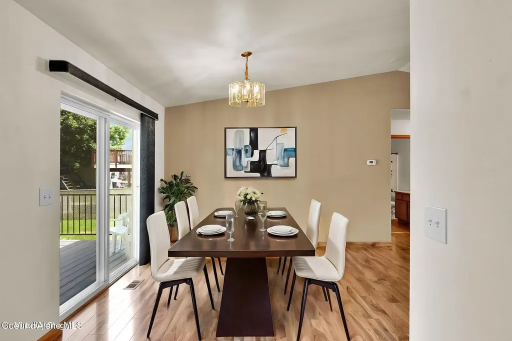 8868 N Davis Circle Hayden ID 83835