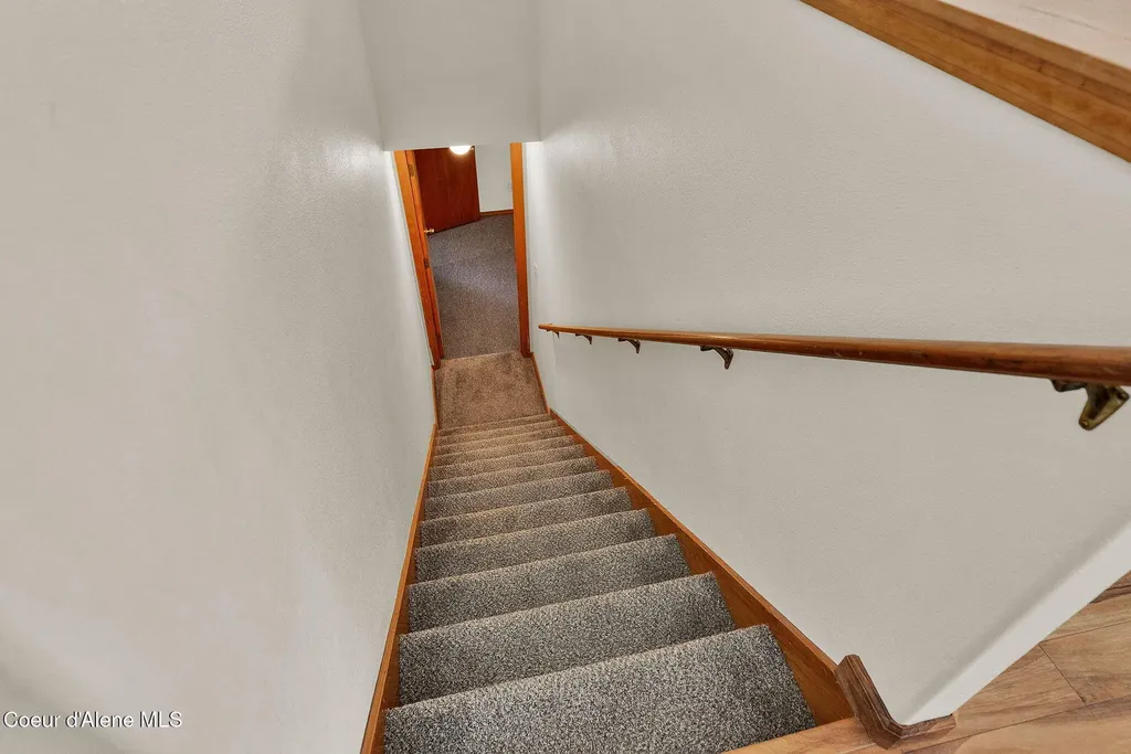 8868 N Davis Circle Hayden ID 83835