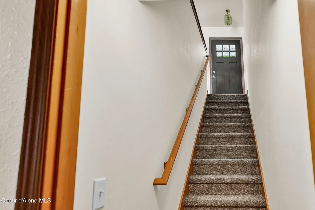 8868 N Davis Circle Hayden ID 83835