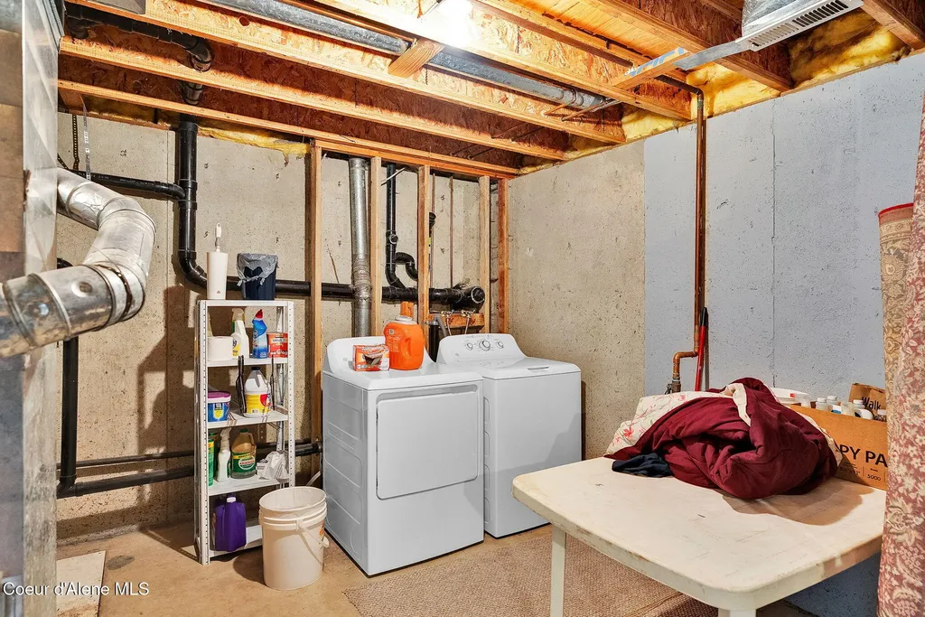 8868 N Davis Circle Hayden ID 83835