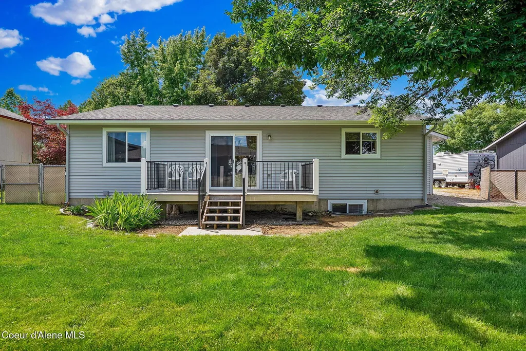 8868 N Davis Circle Hayden ID 83835